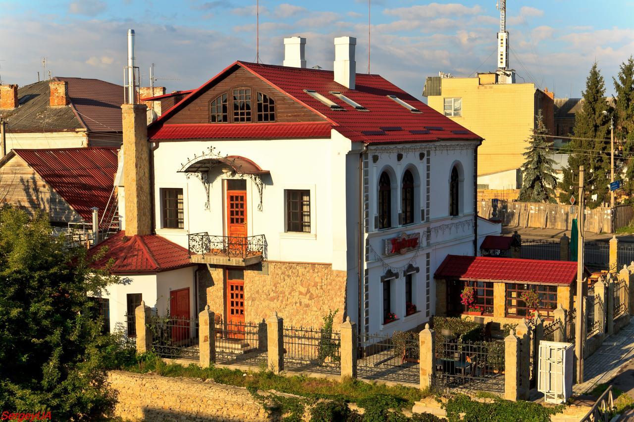 Antique House Hotel Doebno Buitenkant foto