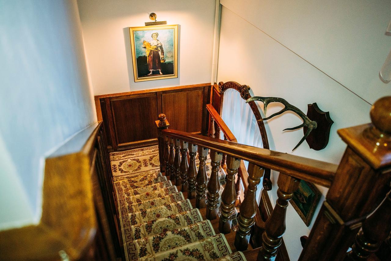 Antique House Hotel Doebno Buitenkant foto