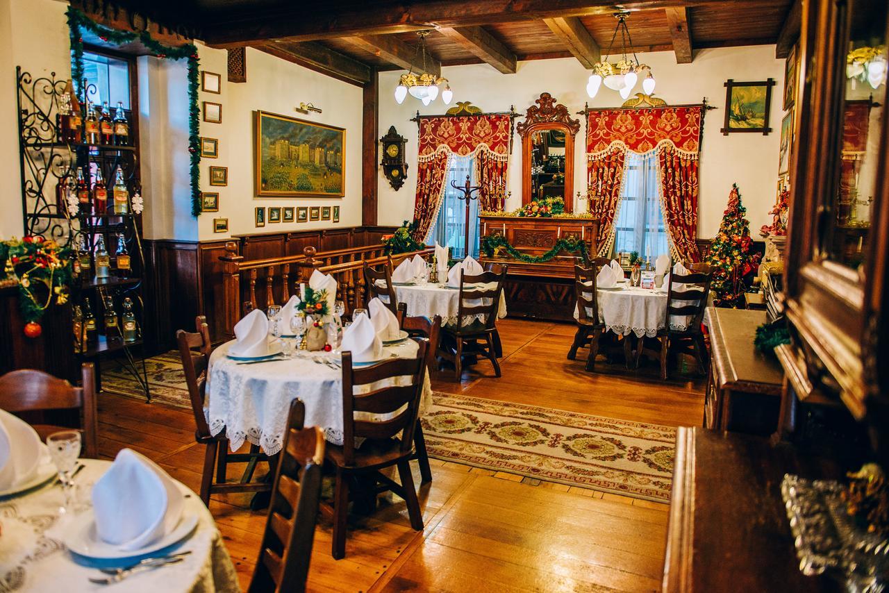 Antique House Hotel Doebno Buitenkant foto