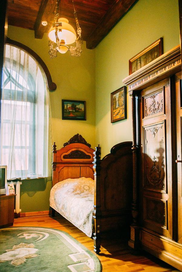 Antique House Hotel Doebno Buitenkant foto