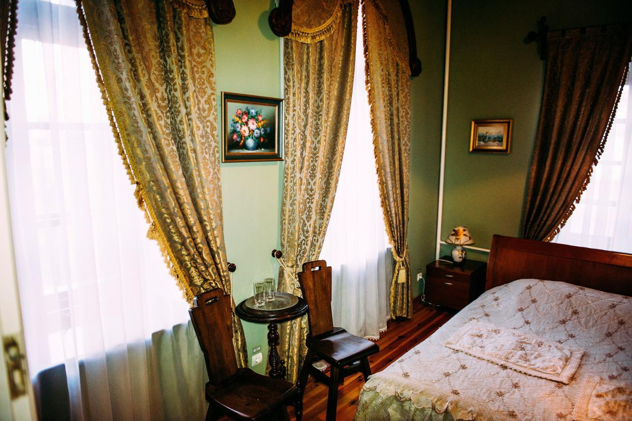 Antique House Hotel Doebno Buitenkant foto