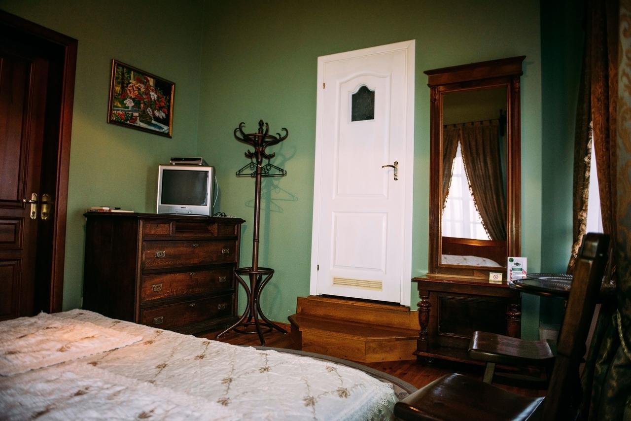 Antique House Hotel Doebno Buitenkant foto