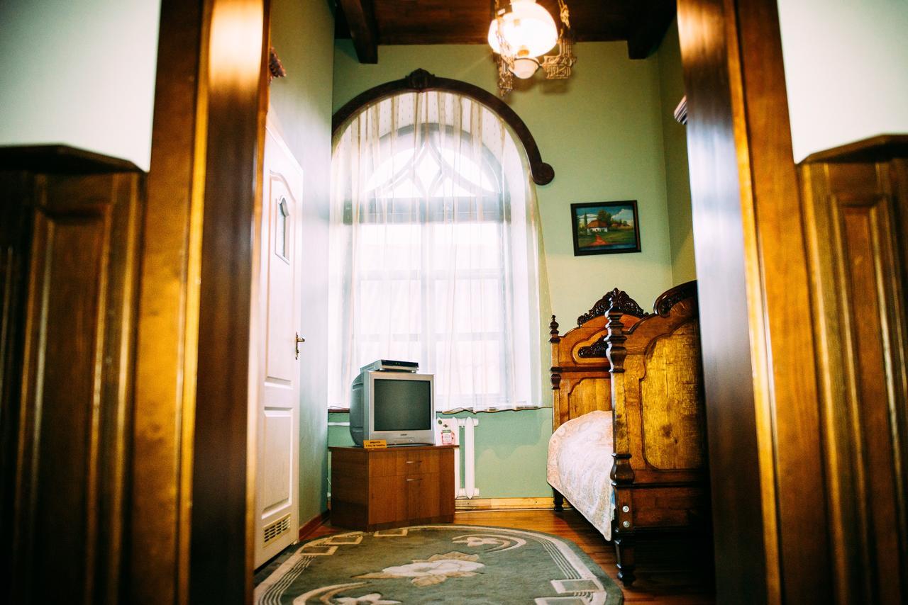 Antique House Hotel Doebno Buitenkant foto