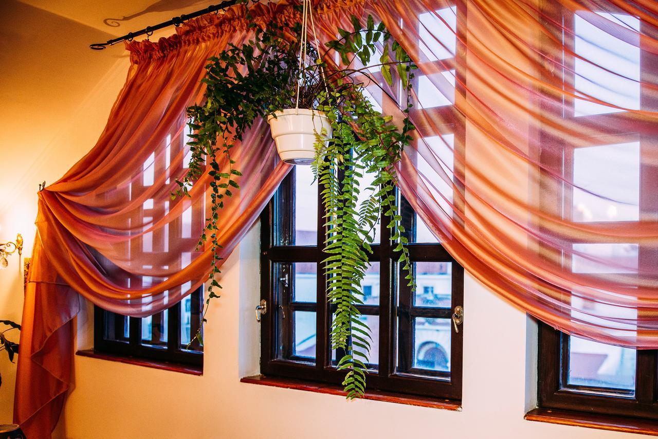 Antique House Hotel Doebno Buitenkant foto