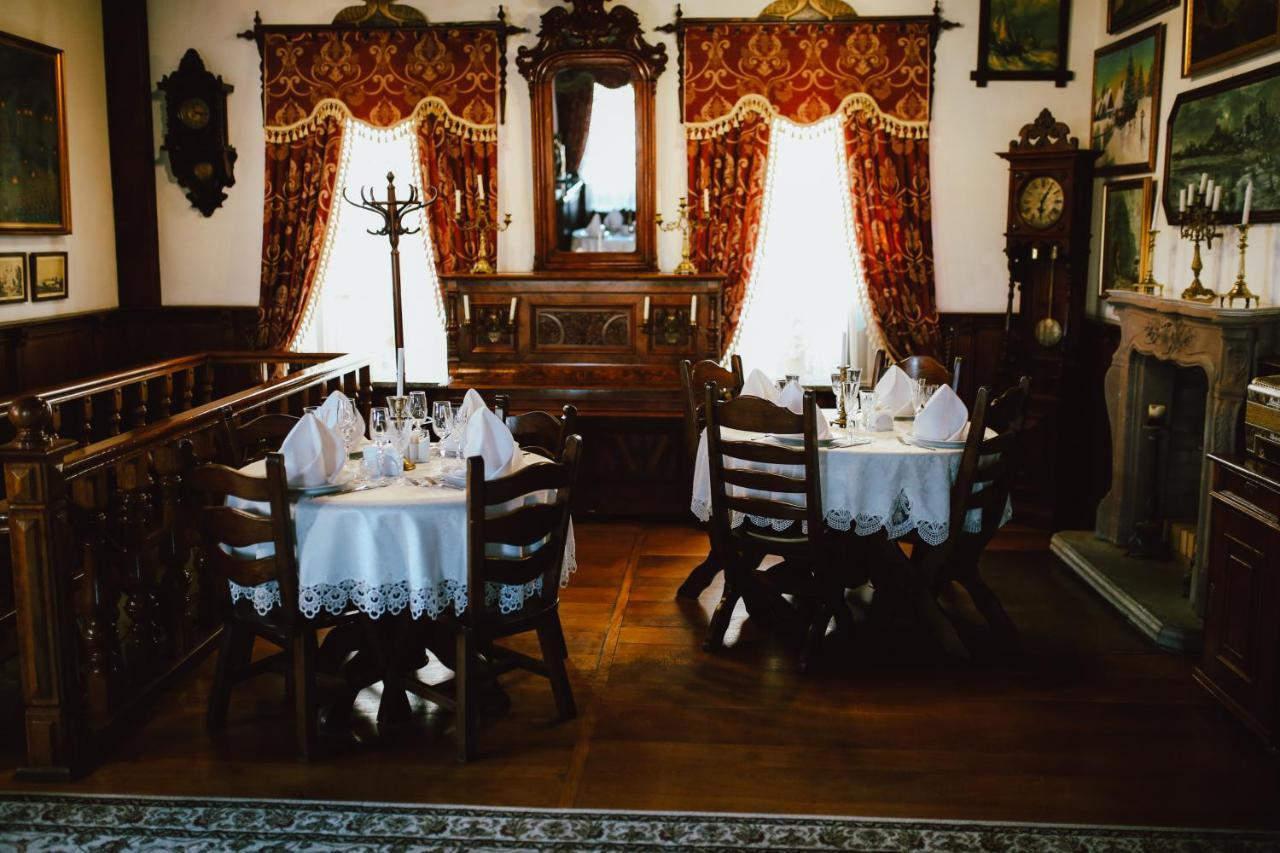 Antique House Hotel Doebno Buitenkant foto