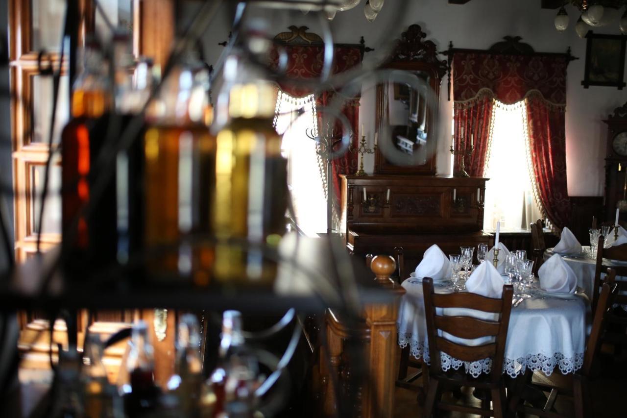 Antique House Hotel Doebno Buitenkant foto